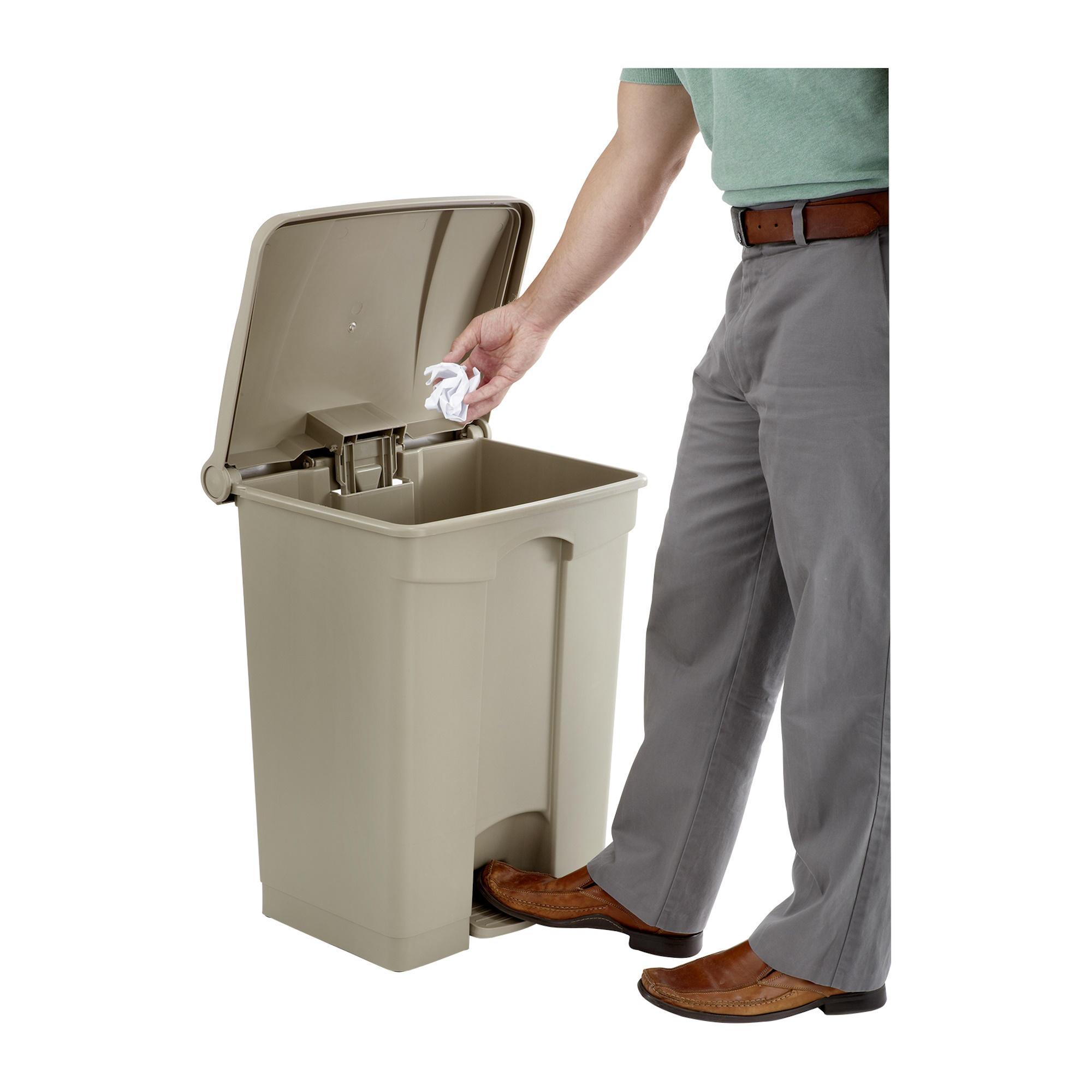 Safco Plastic Step-On - 17 Gallon