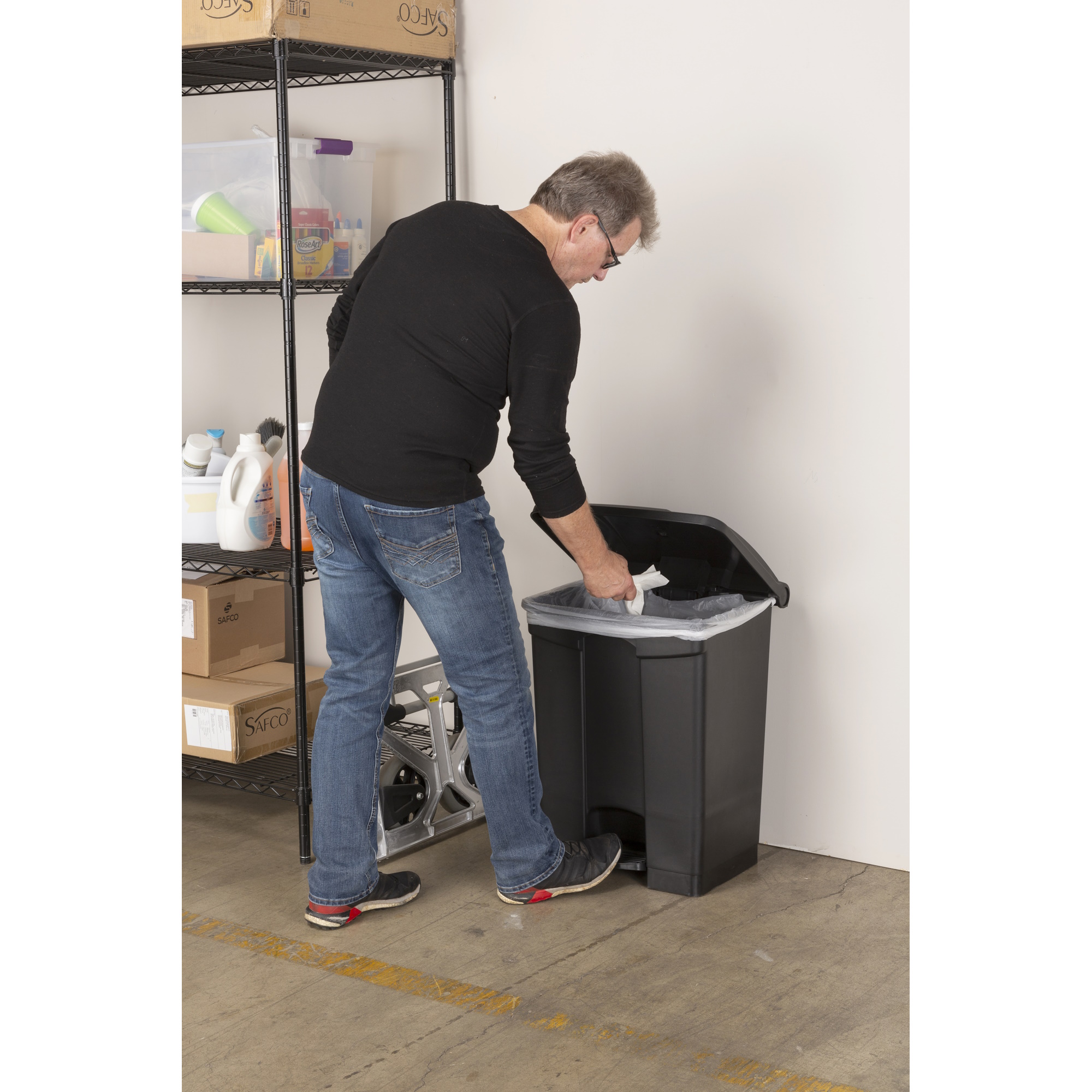 Safco Plastic Step-On - 23 Gallon