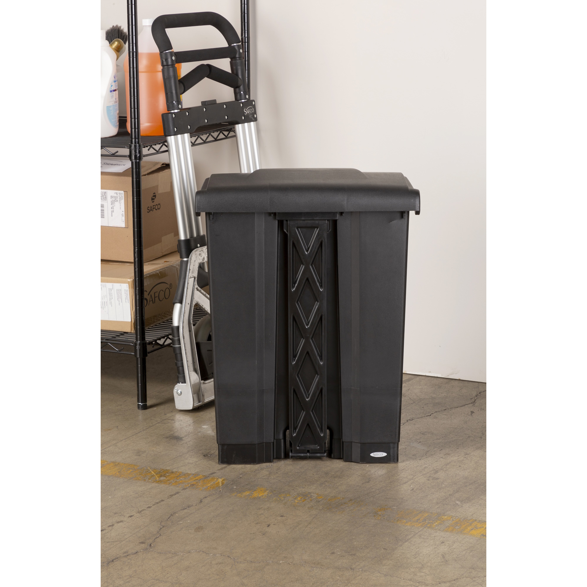 Safco Plastic Step-On - 23 Gallon