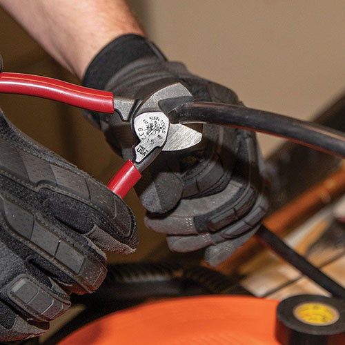 Photograph of Klein Tools High-Leverage Compact Cable Cutter - 63215